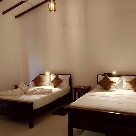 Malindu Yala Gate Hotel ทิซซามาฮารามา ภายนอก รูปภาพ
