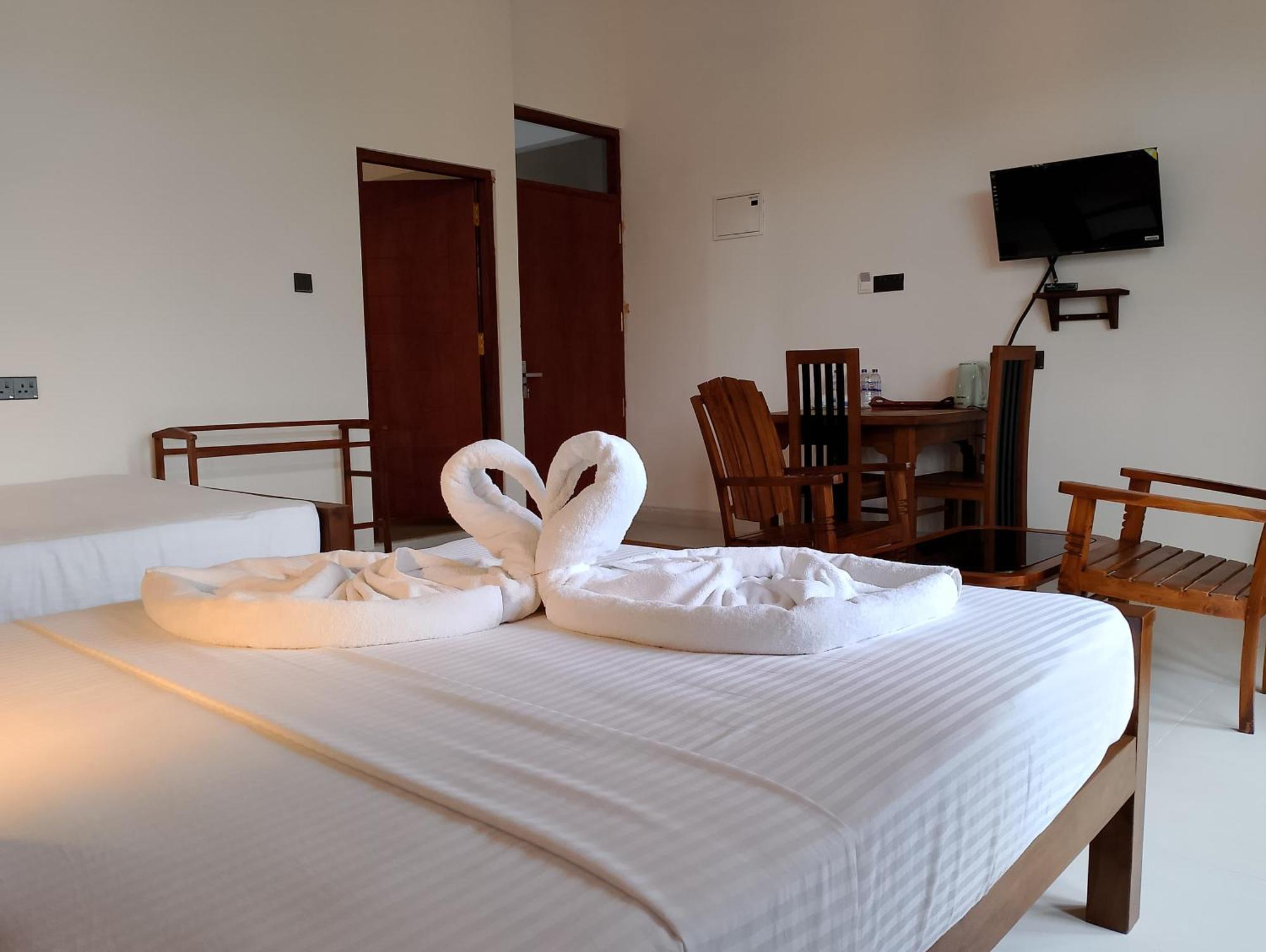 Malindu Yala Gate Hotel ทิซซามาฮารามา ภายนอก รูปภาพ