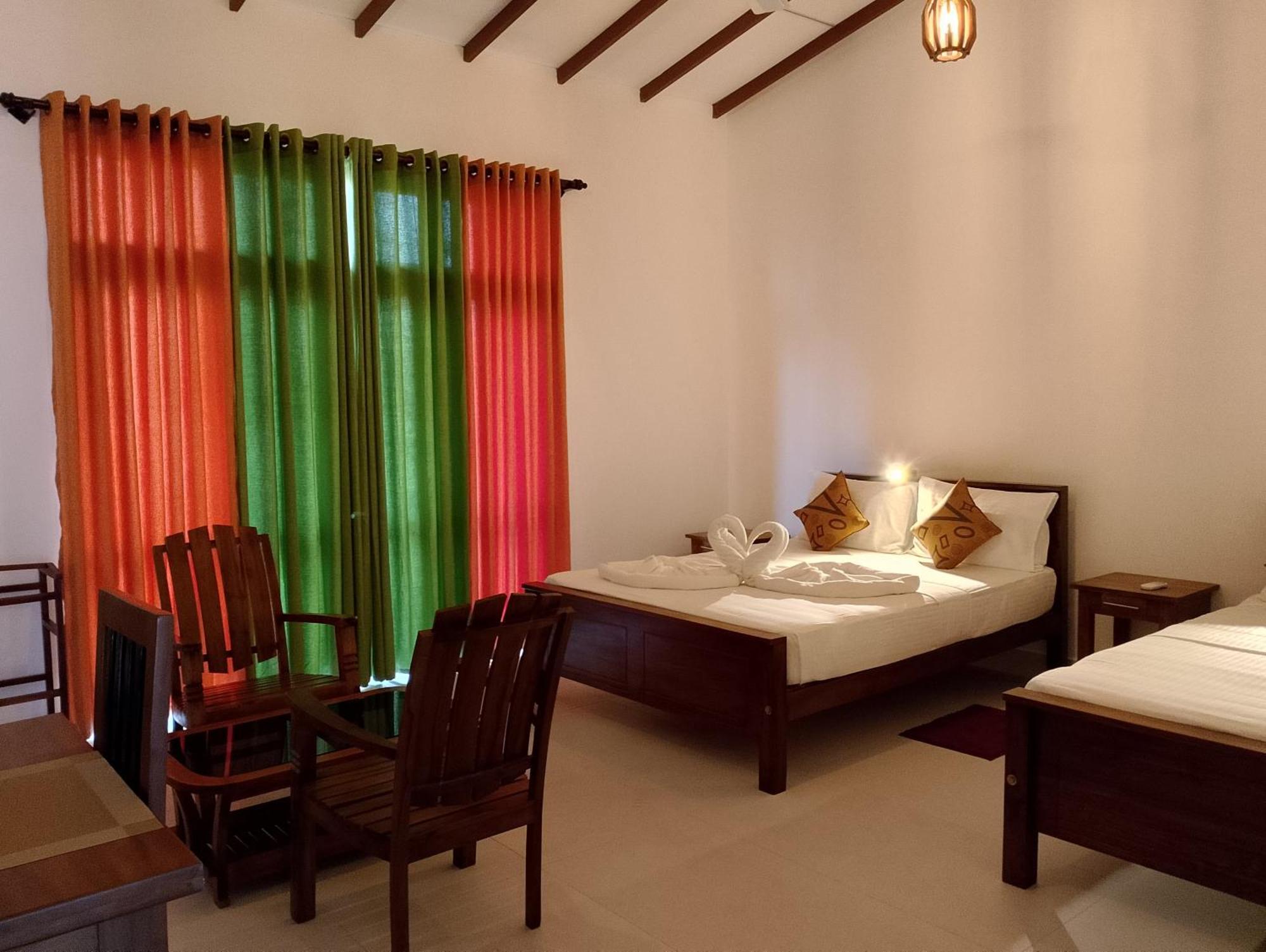 Malindu Yala Gate Hotel ทิซซามาฮารามา ภายนอก รูปภาพ