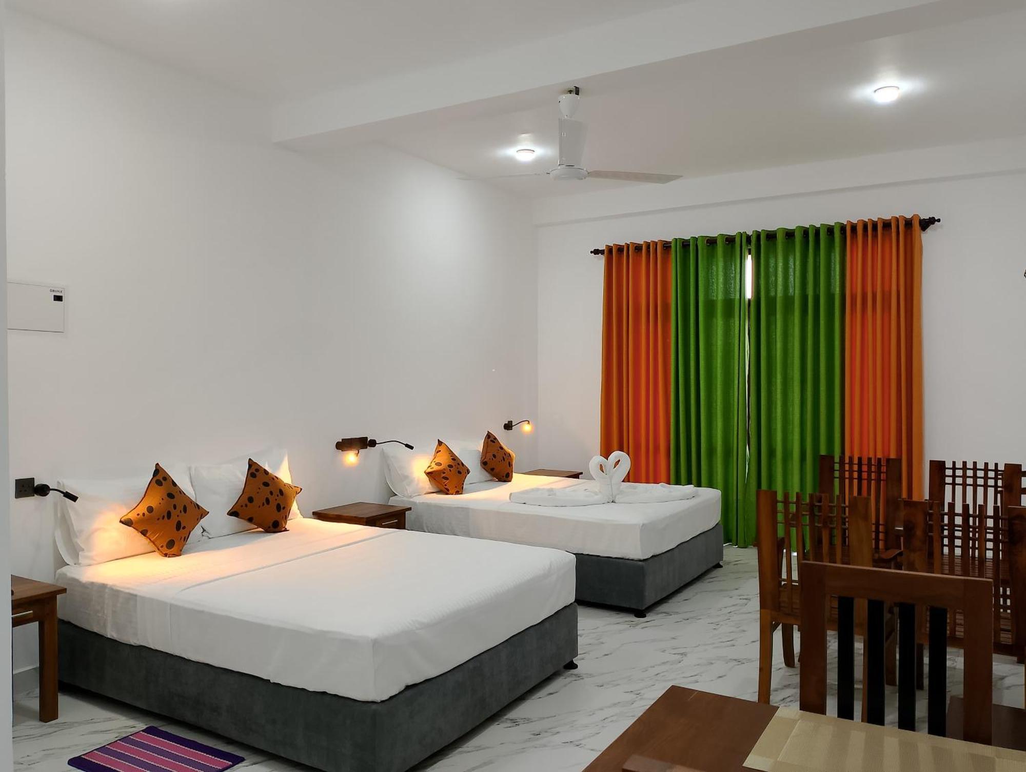 Malindu Yala Gate Hotel ทิซซามาฮารามา ภายนอก รูปภาพ